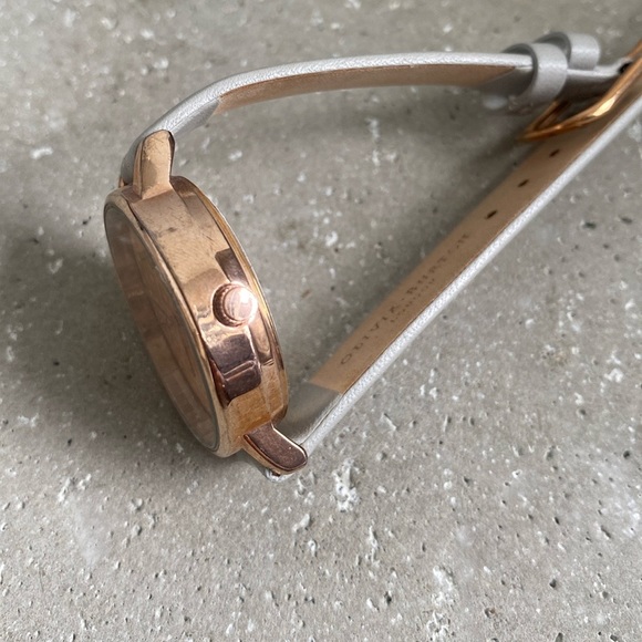 Olivia Burton 30 mm - Picture 4 of 7